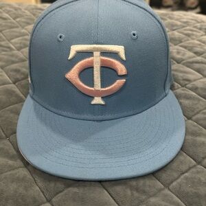Cotton Candy Minnesota Twins hat 7 1/4